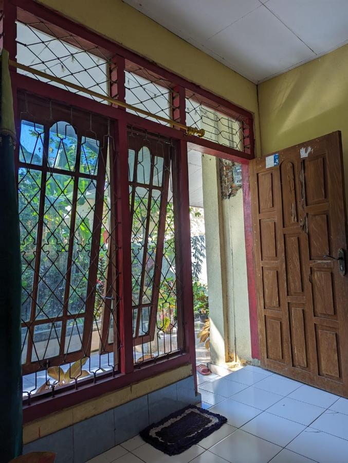 Agus Family Homestay 라부안 바조 외부 사진