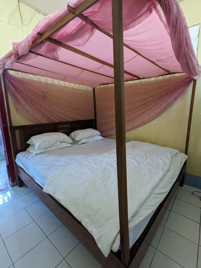 Agus Family Homestay 라부안 바조 외부 사진