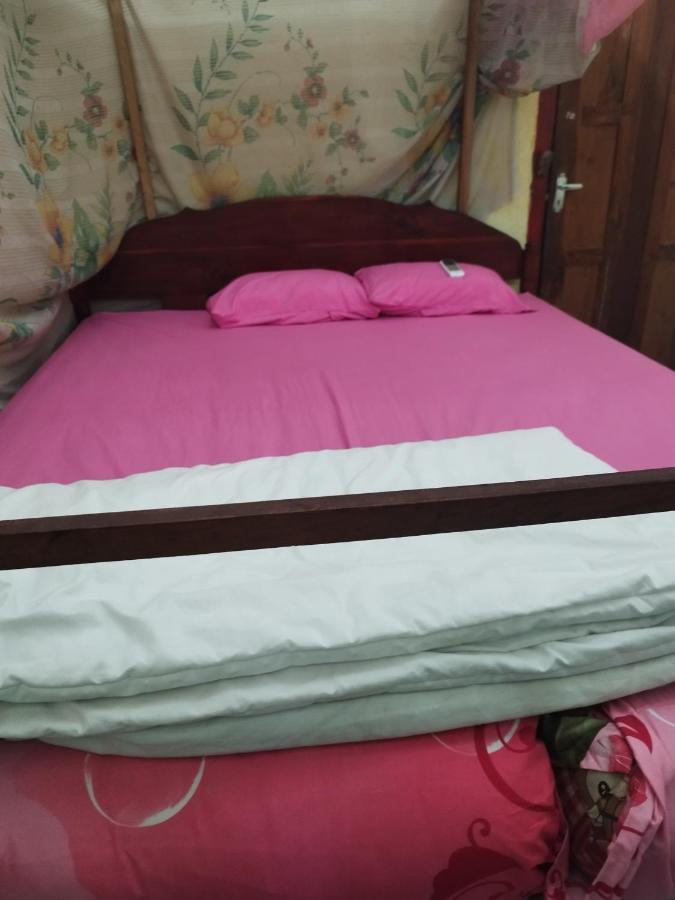 Agus Family Homestay 라부안 바조 외부 사진