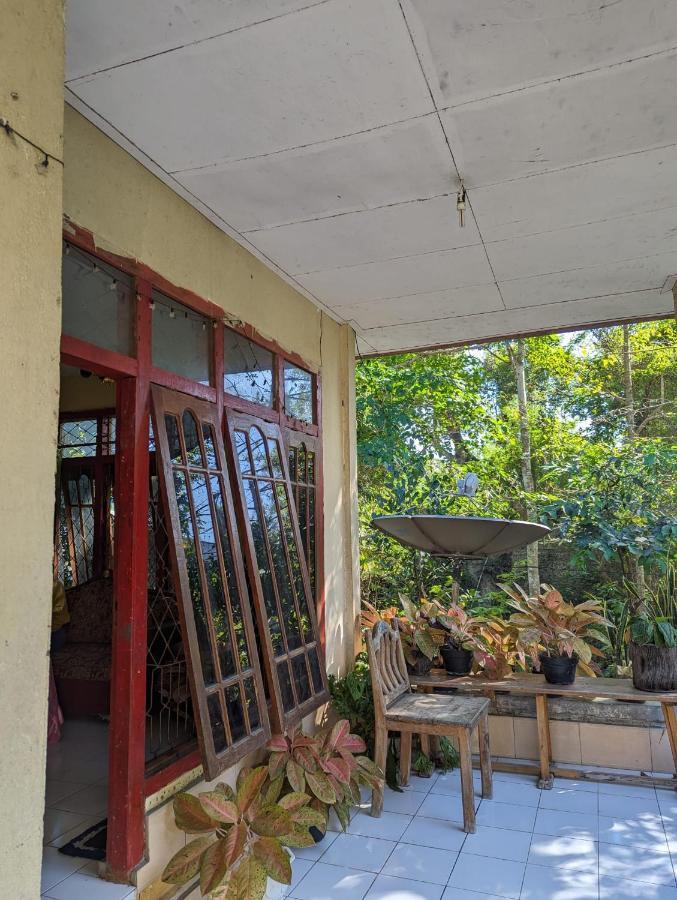 Agus Family Homestay 라부안 바조 외부 사진